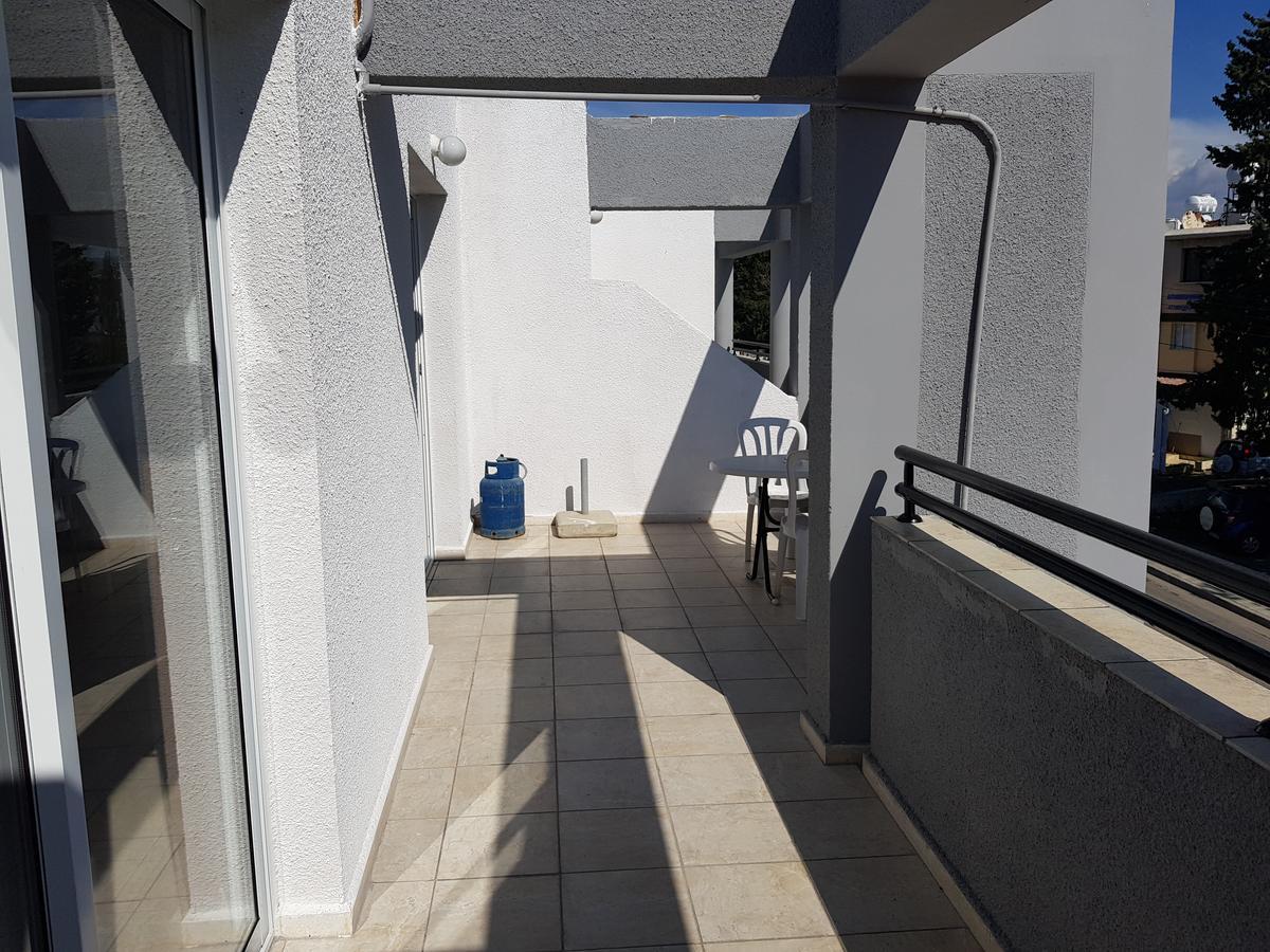 Valentinos Court Paphos Exterior foto