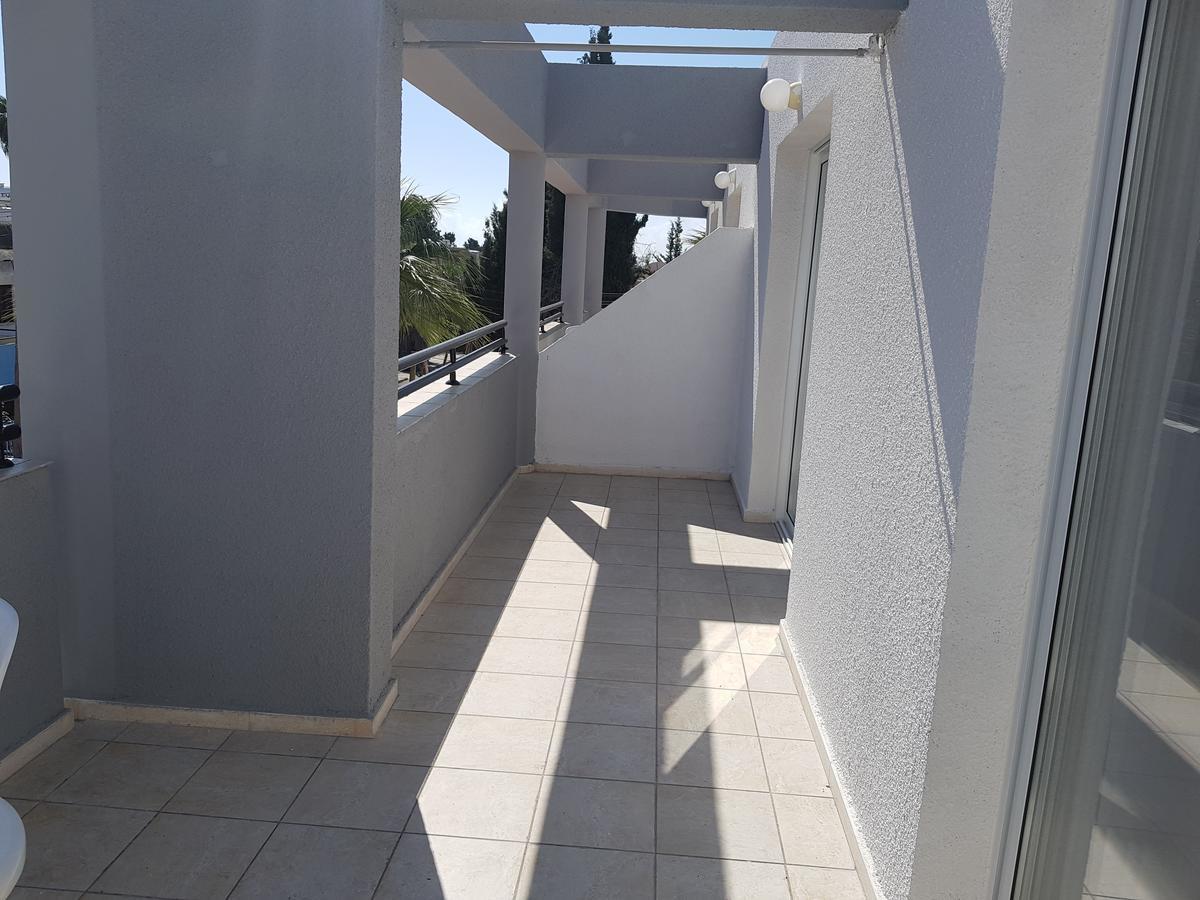 Valentinos Court Paphos Exterior foto